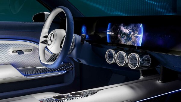 Mercedes представил электромобиль Vision EQXX: 1000 км и 47,5-дюймовый умный дисплей