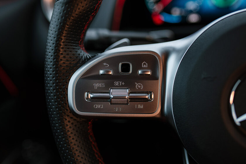 Действительно практичная модель или сплошная переплата? Проехал 890 км на Mercedes-Benz GLB (2021) — В статике. 10
