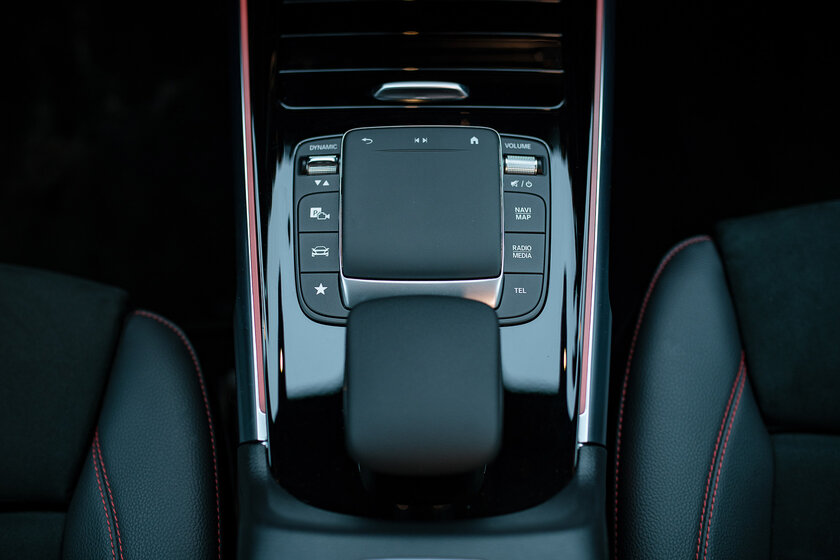 Действительно практичная модель или сплошная переплата? Проехал 890 км на Mercedes-Benz GLB (2021) — В статике. 12