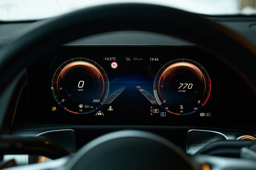 Действительно практичная модель или сплошная переплата? Проехал 890 км на Mercedes-Benz GLB (2021) — В статике. 46