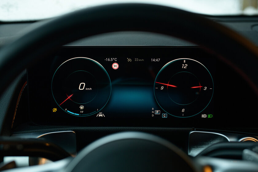 Действительно практичная модель или сплошная переплата? Проехал 890 км на Mercedes-Benz GLB (2021) — В статике. 47