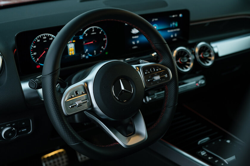 Действительно практичная модель или сплошная переплата? Проехал 890 км на Mercedes-Benz GLB (2021) — В статике. 48