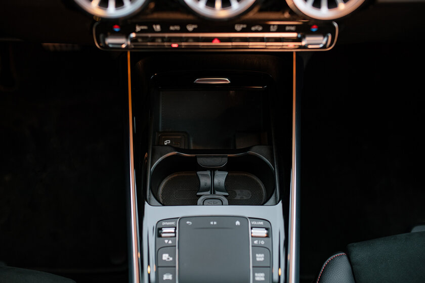 Действительно практичная модель или сплошная переплата? Проехал 890 км на Mercedes-Benz GLB (2021) — В статике. 55