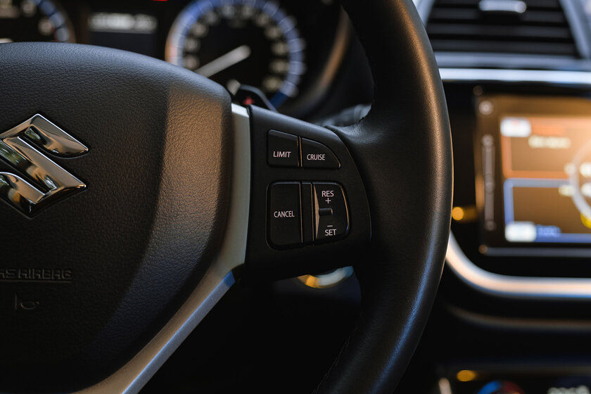 Это авто обманывает своей внешностью. Тест-драйв Suzuki SX4 2020 — В путь. 3