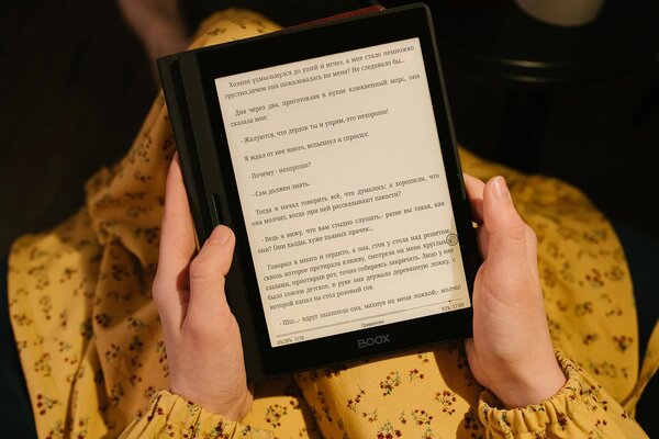 В душе мечтает каждый любитель техники. 11 идей подарков на 14 февраля — ONYX Boox Edison — сверхкомфортная читалка на каждый день. 1