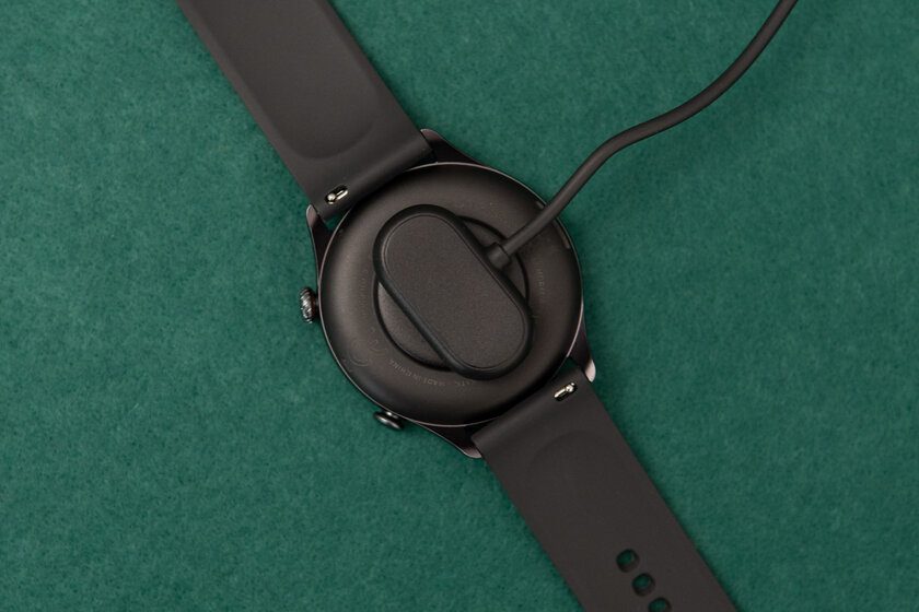 Не браслет в формате часов, а полноценные смарт-часы. Обзор Amazfit GTR 3 Pro — Автономность и зарядка. 2
