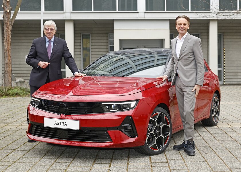 Opel запускает производство новой Astra: стильное авто привезут и в Россию