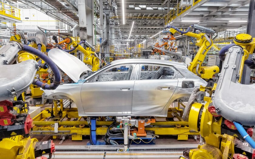 Opel запускает производство новой Astra: стильное авто привезут и в Россию