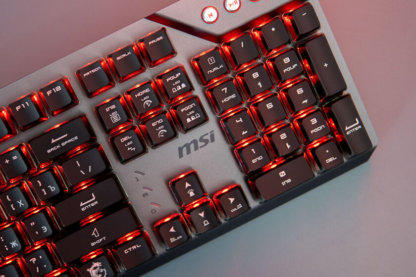 Свои свитчи теперь и у MSI — зачем? Обзор полупрозрачной клавиатуры Vigor GK71 Sonic