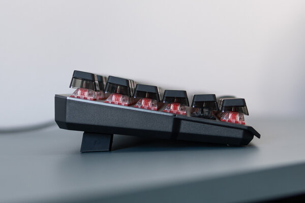 Свои свитчи теперь и у MSI — зачем? Обзор полупрозрачной клавиатуры Vigor GK71 Sonic — Внешний вид и удобство. 4