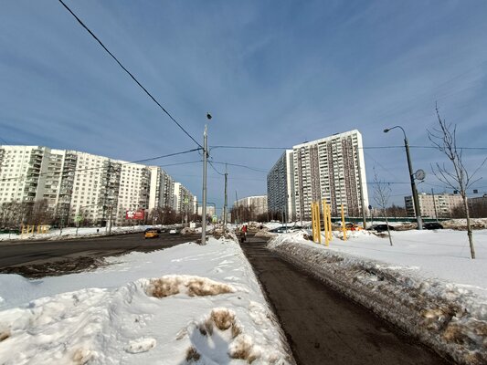 Меняет цвет на солнце и меряет пульс экраном. Обзор очень необычного Realme 9 Pro+ 5G — Камеры. 10