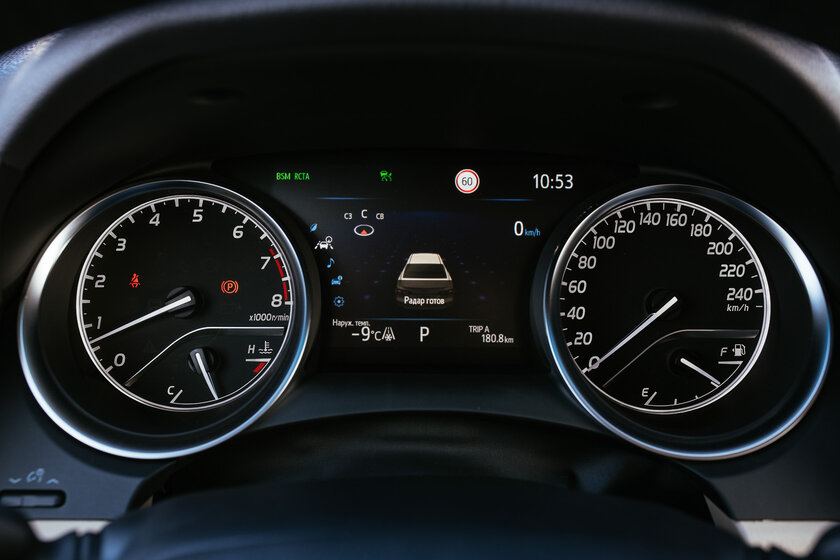 Что, если Toyota Camry не такси, а личное авто? Отрёкся от стереотипов — Встречаем по одёжке. 45