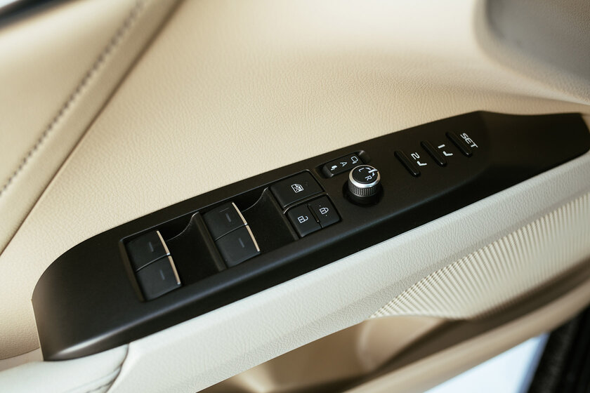 Что, если Toyota Camry не такси, а личное авто? Отрёкся от стереотипов — Отзыв. 4