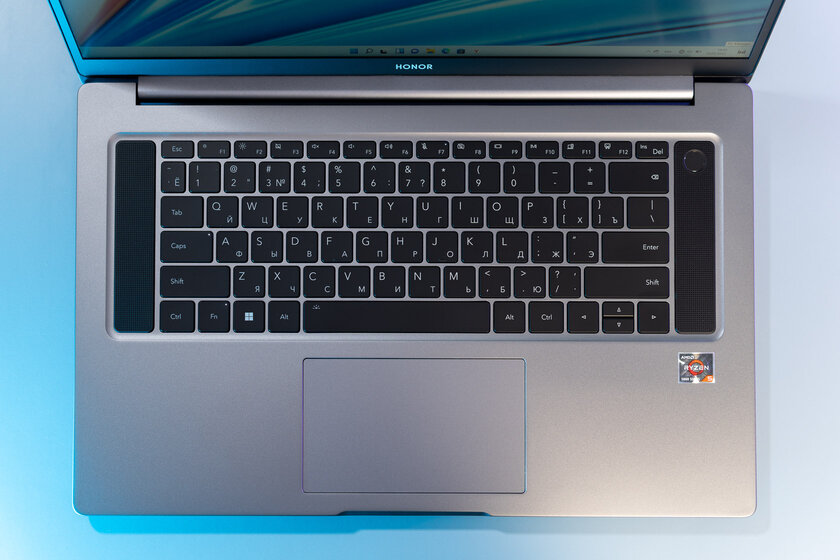 Этому ноутбуку монитор не нужен. Обзор HONOR MagicBook 16