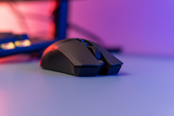 Вес мышки регулируется батарейкой! Тестирую необычную ASUS TUF Gaming M4 Wireless — Внешний вид и эргономика. 3