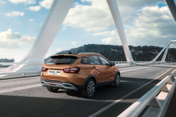 Серийная LADA Vesta нового поколения сошла с конвейера. Первые фото