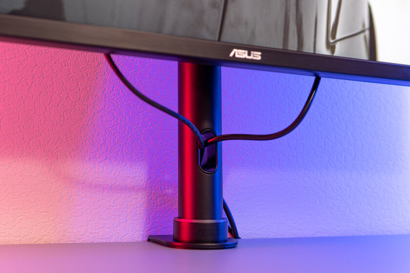 32 дюйма для профессионалов. Обзор ASUS ProArt Display PA329CV — Внешний вид и подставка. 11