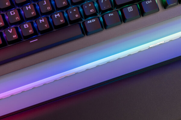 Можно самому заменять свитчи: и Cherry, и ROG! Тестирую ASUS ROG Strix Flare II Animate — Внешний вид и удобство. 15