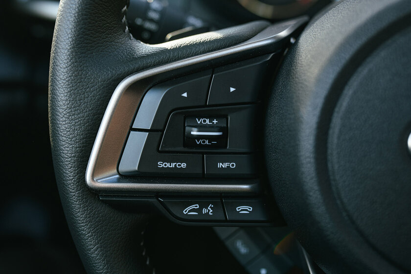Редкость: и в лес не страшно, и по городу комфортно. Тест-драйв Subaru Forester (2022) — В статике. 22