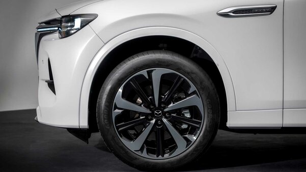 Mazda анонсирует CX-60: первый подключаемый гибрид бренда