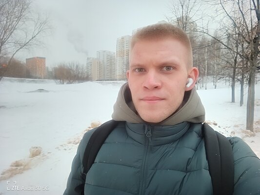 Каково, когда фронталка спрятана в экран? Две недели с ZTE Axon 30 — Камера. 29