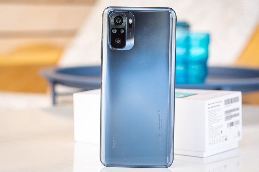 Смартфоны Xiaomi и Redmi — не одно и то же. Главные отличия
