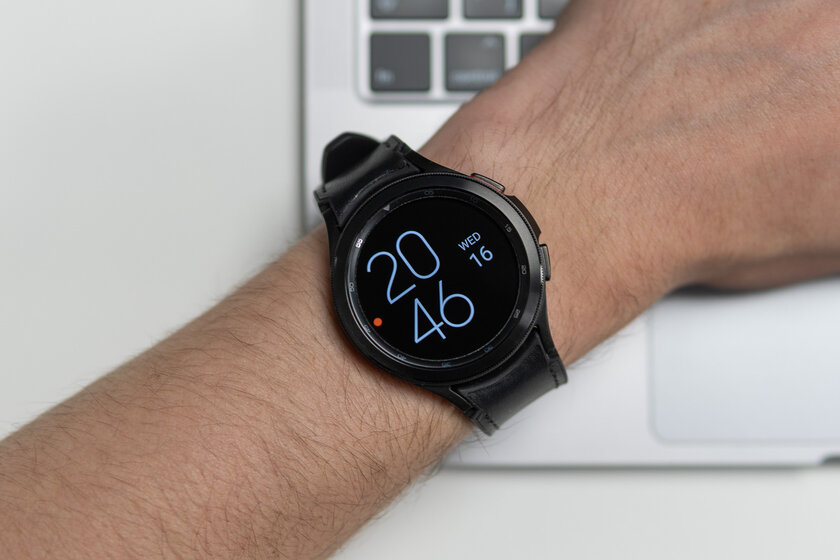 Спорю, это лучшие смарт-часы для Android. Обзор Galaxy Watch4 Classic LTE 46 мм — Особенности внешнего вида. 1