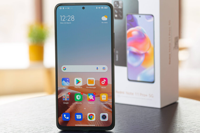 Xiaomi совместила всё, что нужно от недорогого смартфона. Обзор Redmi Note 11 Pro+ 5G — Дизайн и качество сборки. 2