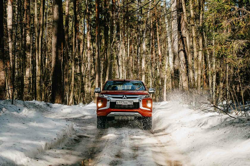 Сначала недоумеваешь, а потом не можешь оторваться. Тест-драйв Mitsubishi L200 (2019) — Отзыв. 1