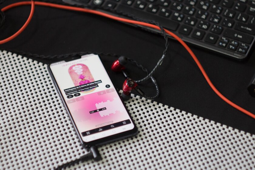 В смартфонах LG куча безумных идей. Вспоминаем регенери­рующую крышку и другие