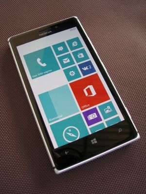 Обзор Nokia Lumia 925