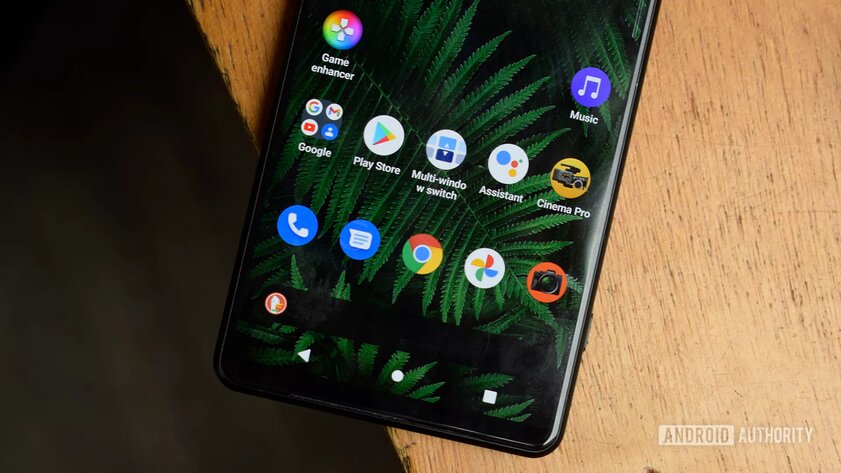 11 сигналов о том, что за вашим смартфоном шпионят. Быстро разряжается?