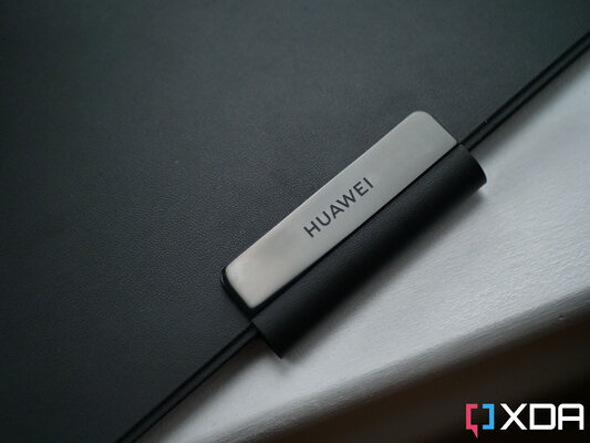 Обзор Huawei MatePad Paper: продвинутая читалка или необычный планшет?