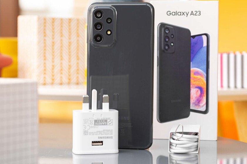 Обзор Samsung Galaxy A23: хорошие батарея и камера, но этого недостаточно — Распаковка. 1
