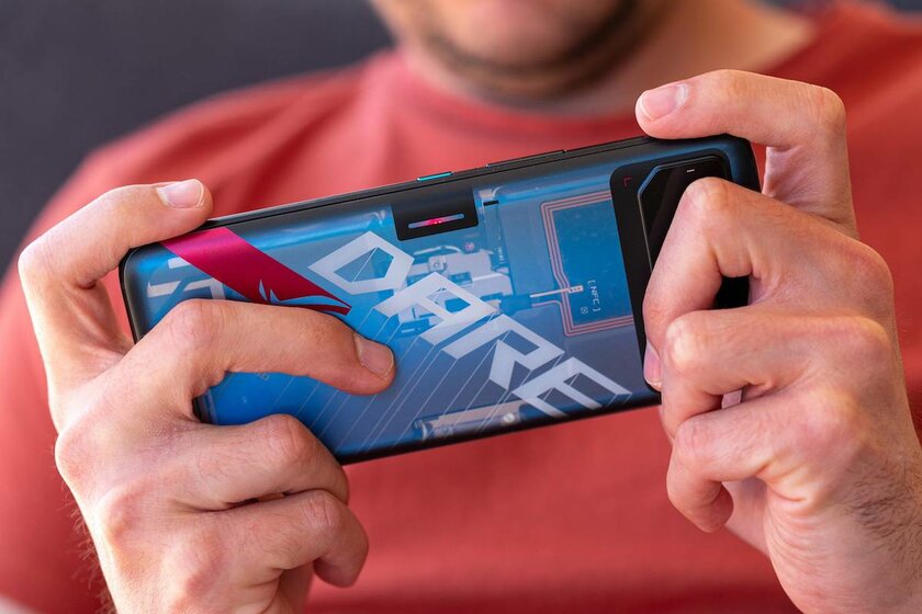 На что способен новый процессор Snapdragon 8+ Gen 1 для мощнейщих смартфонов