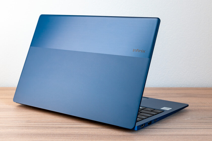 Доступный ноутбук с крепким корпусом и плавным шарниром. Обзор Infinix InBook X2