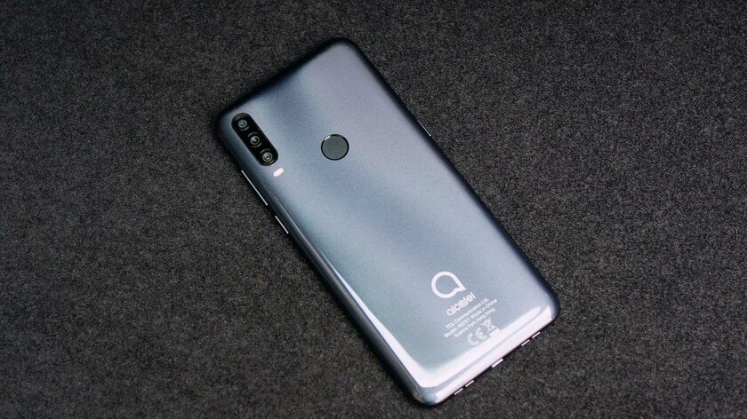 История неудачницы: как провалились перерождения BlackBerry, Palm и Alcatel в руках TCL