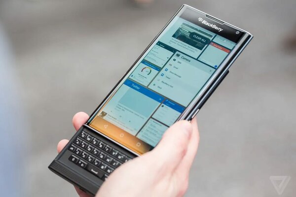 История неудачницы: как провалились перерождения BlackBerry, Palm и Alcatel в руках TCL