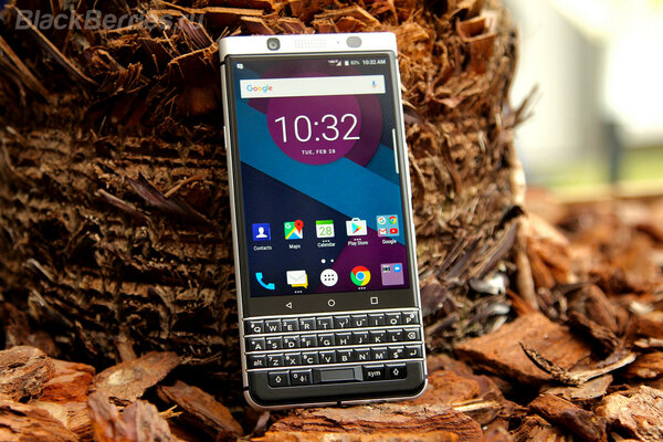 История неудачницы: как провалились перерождения BlackBerry, Palm и Alcatel в руках TCL