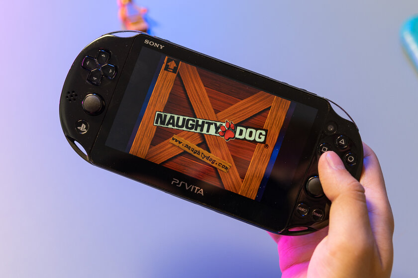 Лучшая портативная консоль для ретро игр. Почему стоит обзавестись PS Vita даже в 2022