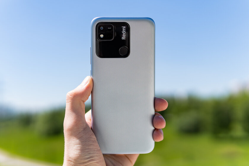 Обзор Xiaomi Redmi 10A: смартфон для самых базовых задач — Внешний вид. 1