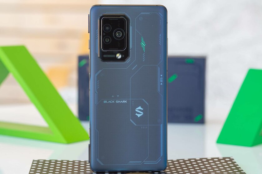 Почти идеальный геймерский смартфон: обзор Black Shark 5 Pro