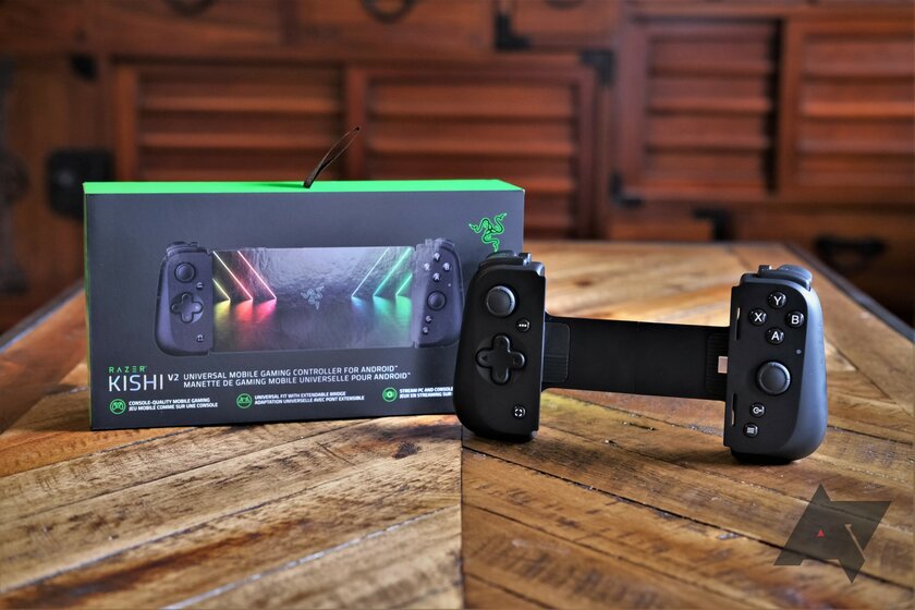 Этот контроллер от Razer превращает смартфон в портативную консоль. Обзор Kishi V2 — Дизайн. 1