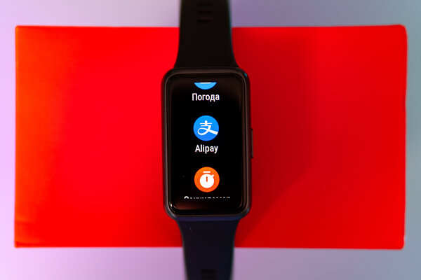 Не зацикливайтесь на Mi Band. Обзор Huawei Band 7, он даже лучше — Операционная система. 3