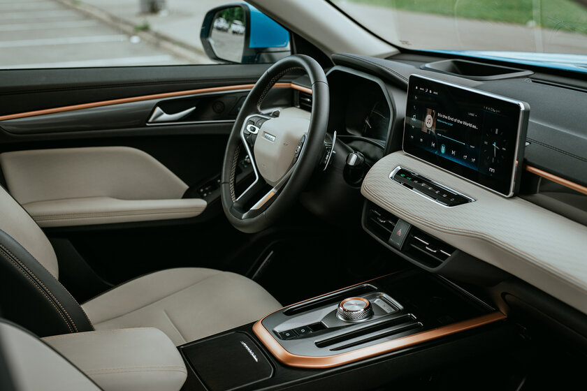 Китайский кроссовер смог удивить, очень продуманный. Тест-драйв Haval Jolion (2021) — Знакомство. 7