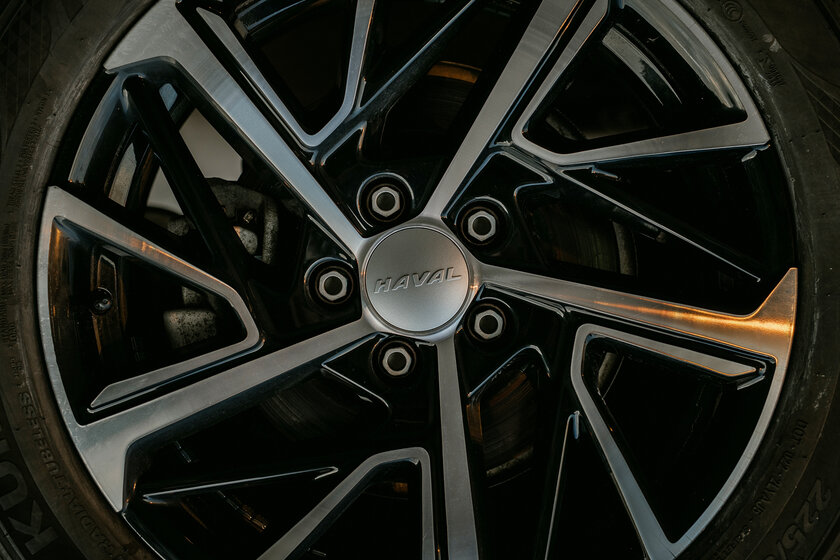 Китайский кроссовер смог удивить, очень продуманный. Тест-драйв Haval Jolion (2021) — Отзыв. 2