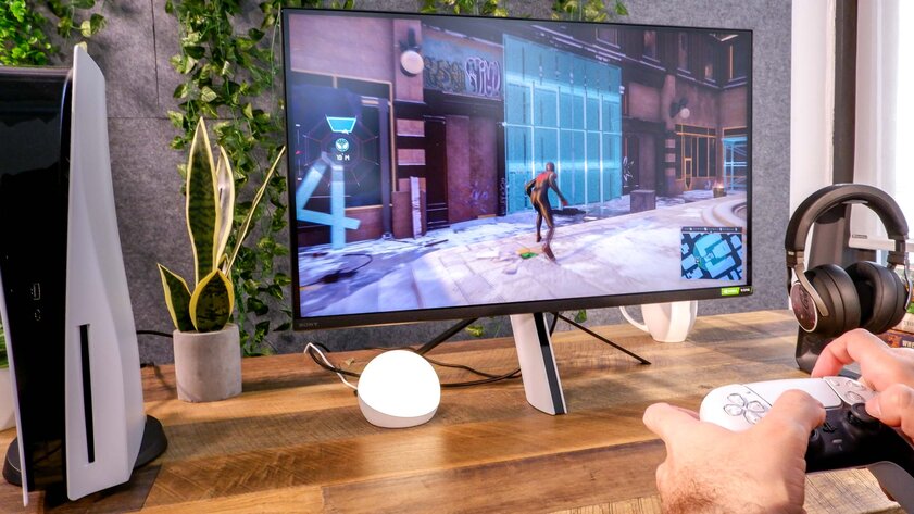 Sony представила игровой монитор и наушники для ПК-геймеров в стиле PS5