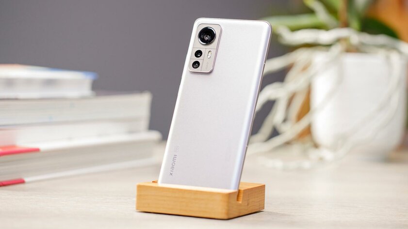 Xiaomi выбилась в лидеры по продажам смартфонов в России
