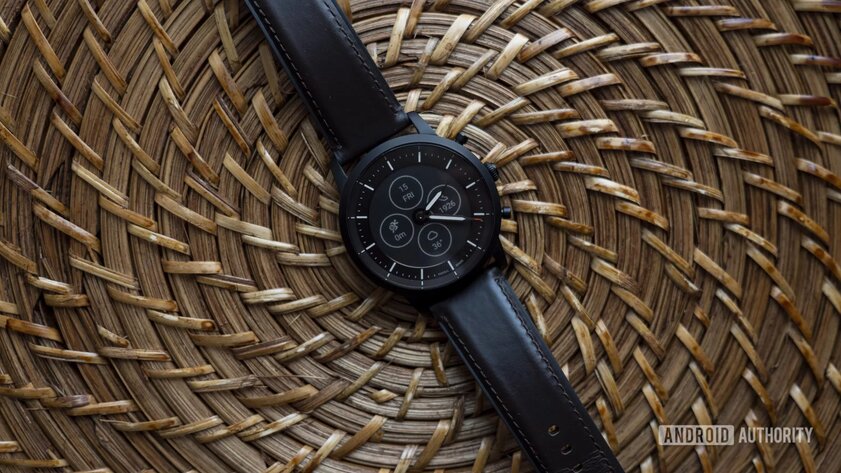 Когда хочешь умные часы, но обожаешь стрелки: обзор Fossil Hybrid HR — Отзыв. 1