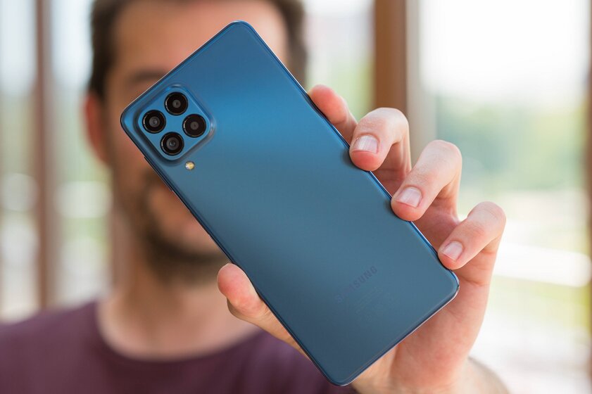 Когда долгожданный апгрейд оказался даунгрейдом: обзор Samsung Galaxy M53